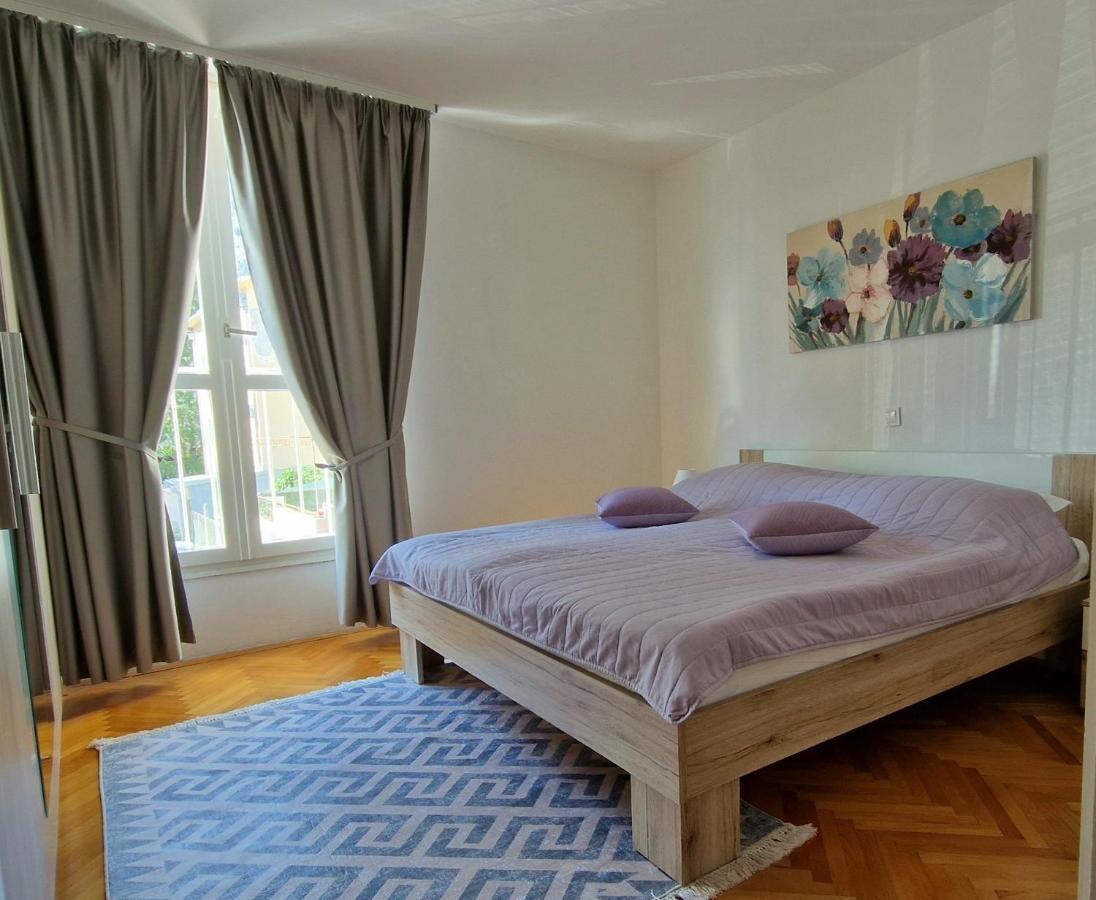 Apartment Dina Omiš Extérieur photo
